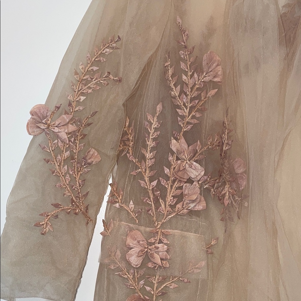 Oscar de la Renta tulle nude Floral embroidered jacket - Picture 5 of 8